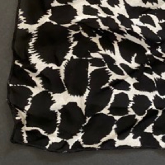 JIL DEVER Animal Print Silk Square Scarf - Picture 3 of 7